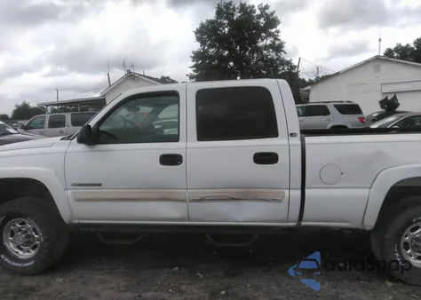 2004 Chevrolet Silverado 2500Hd Ls из США, поврежденный, VIN 1GCHK23U94F213913